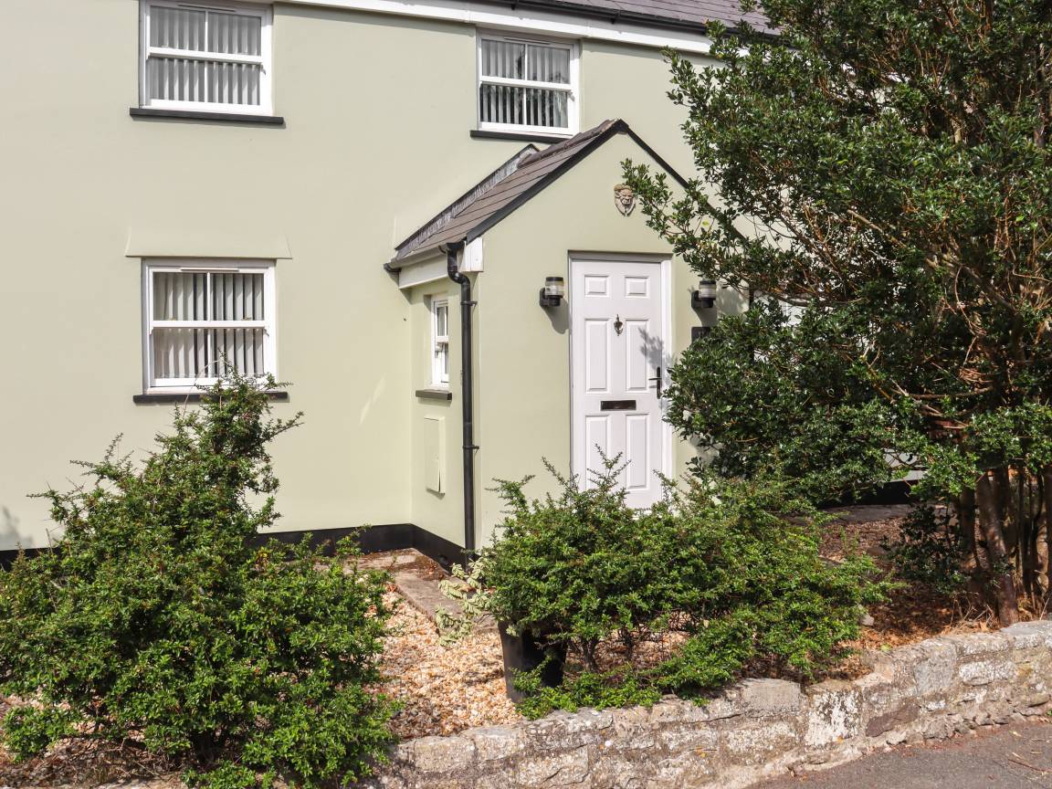 Cottage ∙ 3 Bedrooms ∙ 6 Guests - Milford Haven