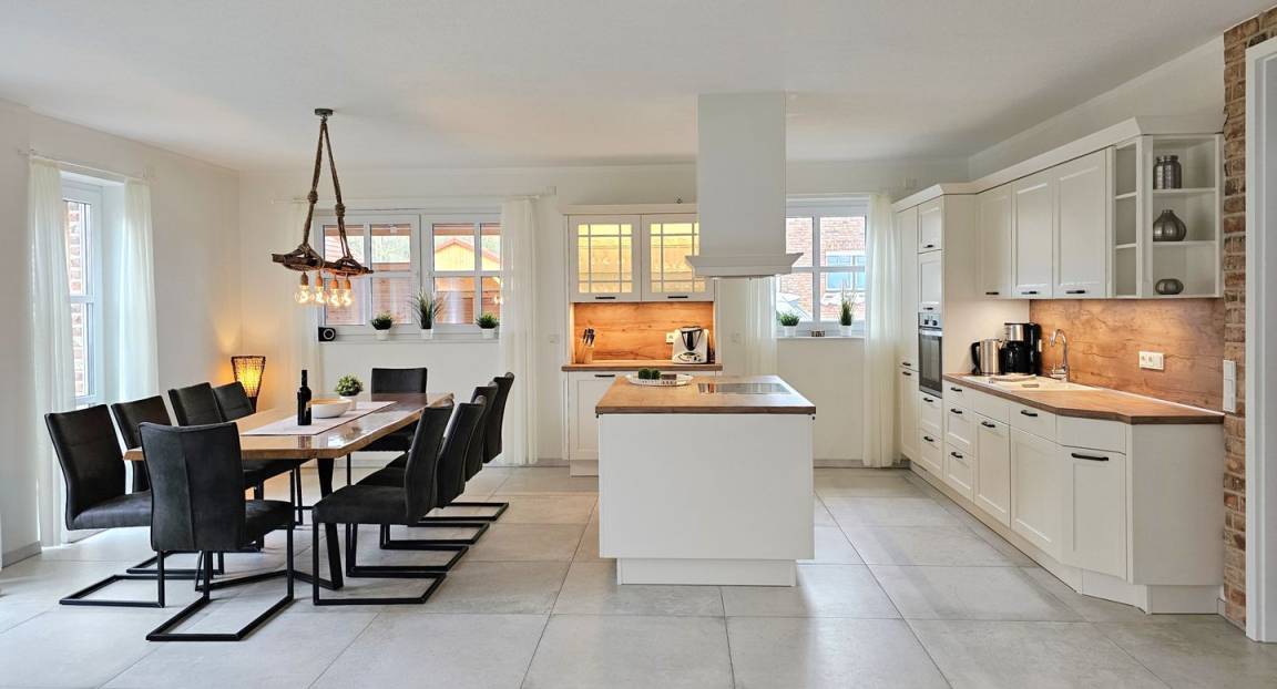 167 M² Ferienhaus ∙ 5 Schlafzimmer ∙ 10 Gäste - Neubukow