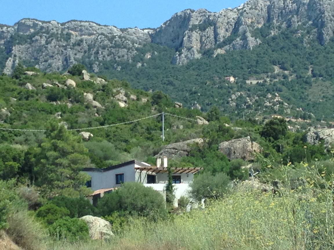 80 M² Appartamento Vacanza ∙ 1 Camera Da Letto ∙ 2 Ospiti - Dorgali