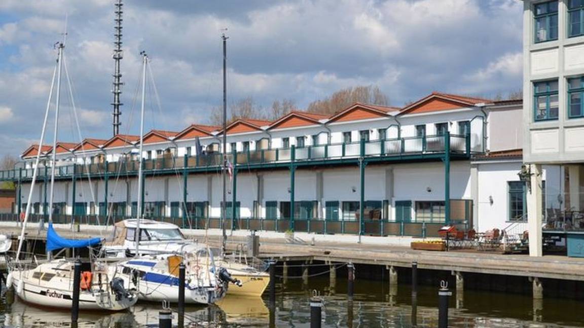 70 M² Ferienwohnung ∙ 1 Schlafzimmer ∙ 2 Gäste - Trassenheide