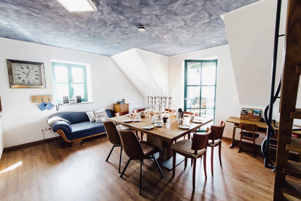 117 M² Ferienwohnung ∙ 3 Schlafzimmer ∙ 8 Gäste - Schwarzenfeld