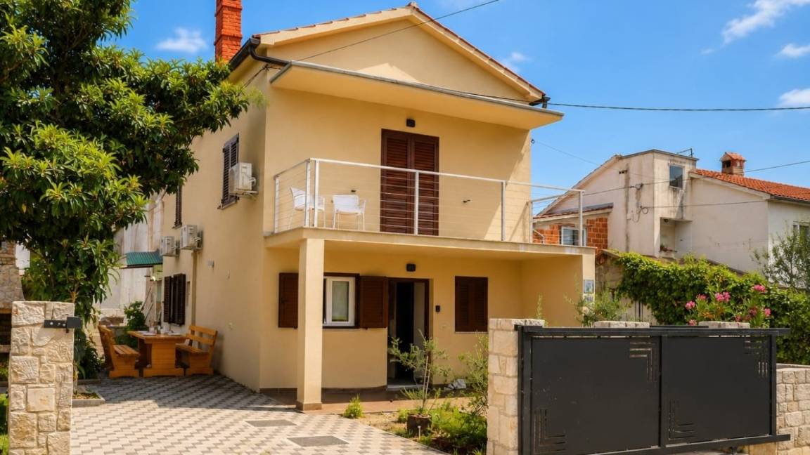 100 M² Villa Vacanza ∙ 2 Camere Da Letto ∙ 4 Ospiti - Krnica
