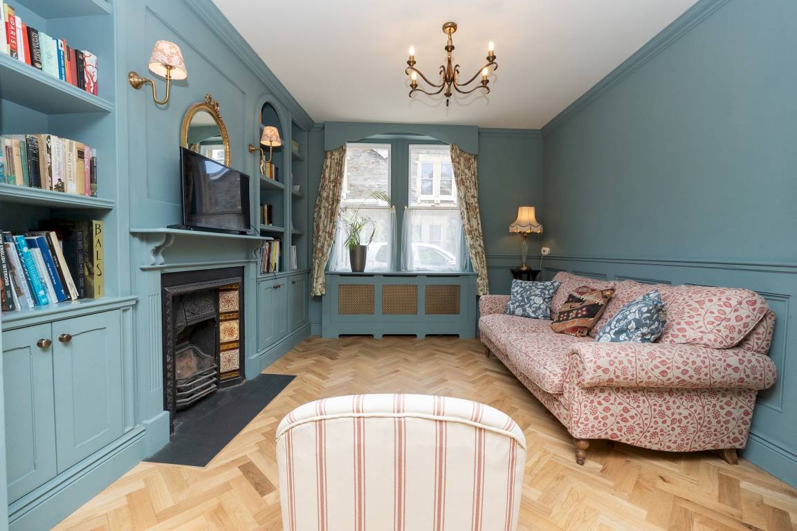 93 M² Huis ∙ 2 Slaapkamers ∙ 4 Gasten - Bath