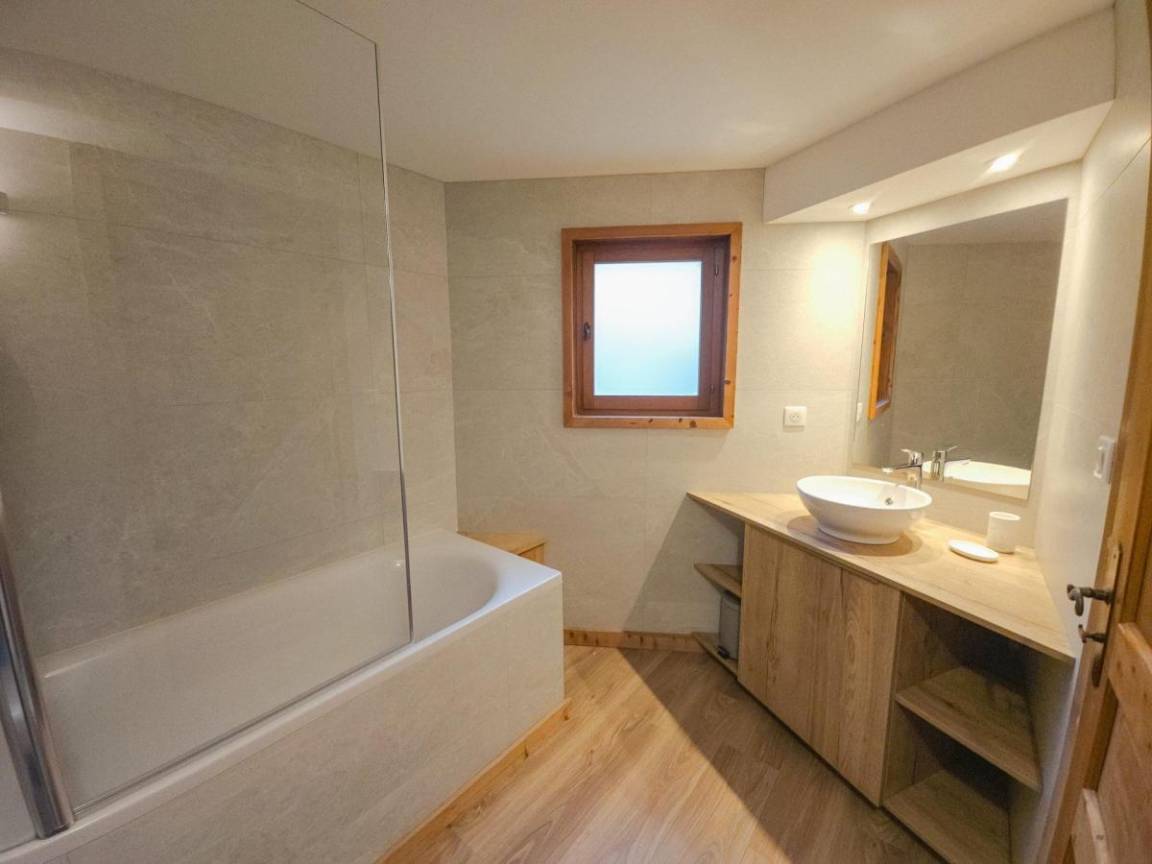 133 m² Ferienwohnung ∙ 4 Schlafzimmer ∙ 10 Gäste – Bild 19