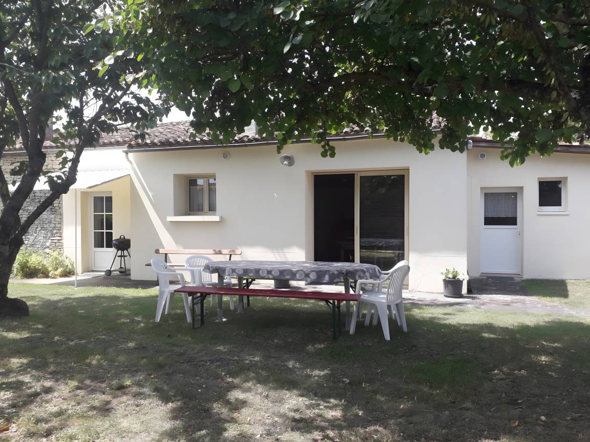 160 M² Casa ∙ 4 Habitaciones ∙ 12 Huéspedes - Marans