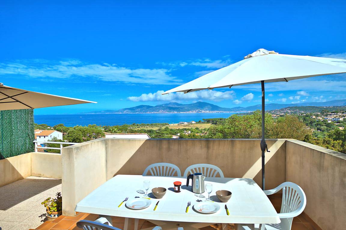 26 M² Casa ∙ 1 Quarto ∙ 2 Hóspedes - Porticcio
