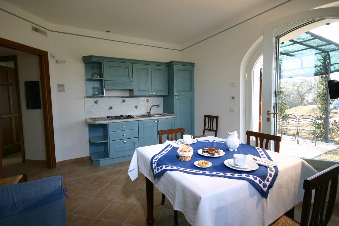 60 M² Boerderij ∙ 2 Slaapkamers ∙ 6 Gasten - Fermo