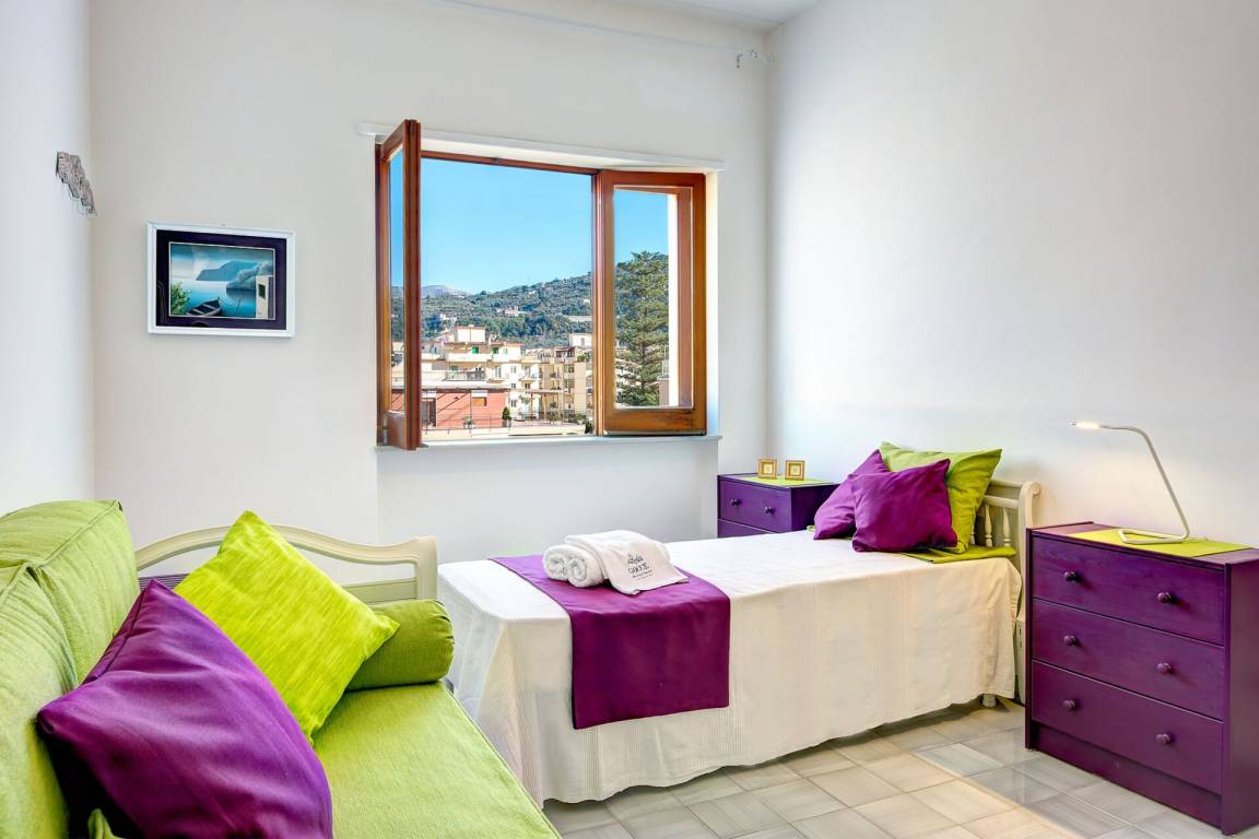 150 m² Ferienwohnung ∙ 2 Schlafzimmer ∙ 6 Gäste – Bild 9