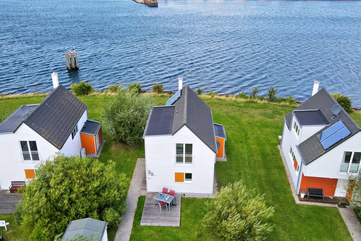 85 M² Ferienhaus ∙ 2 Schlafzimmer ∙ 4 Gäste - Ostsee