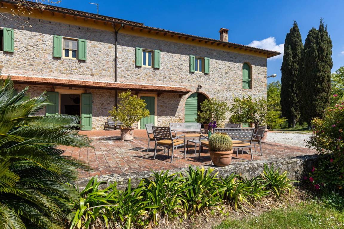 400 m&sup2; Villa 6 Schlafzimmer 14 G&auml;ste