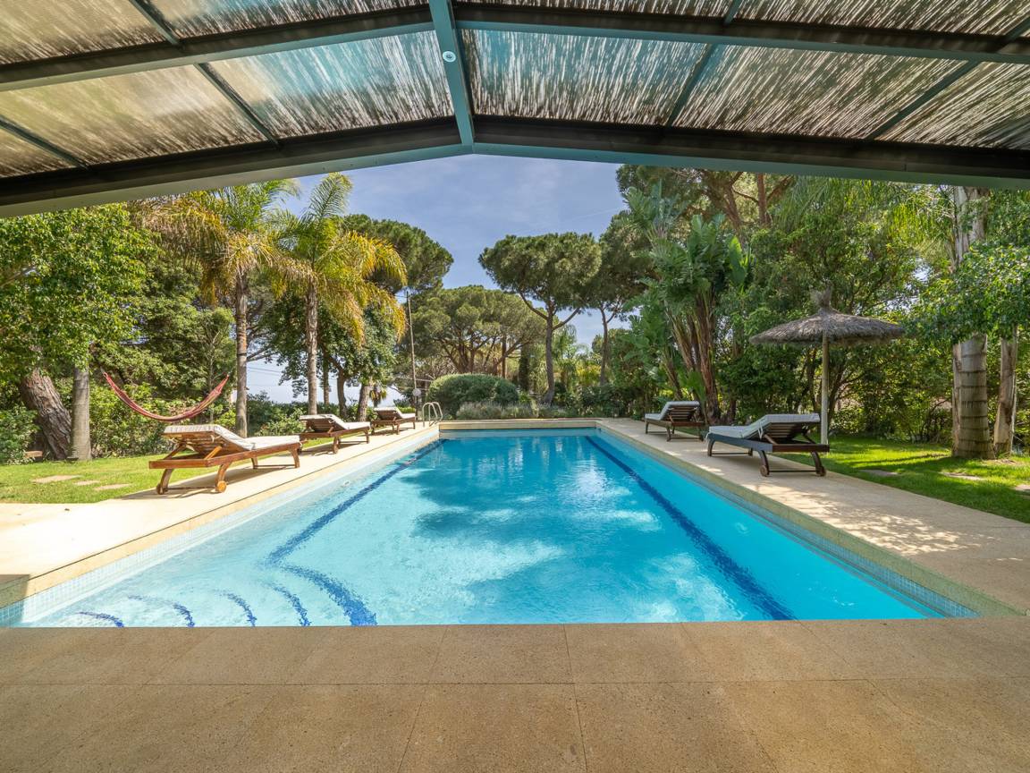 375 M² Villa ∙ 6 Schlafzimmer ∙ 12 Gäste - Mataró