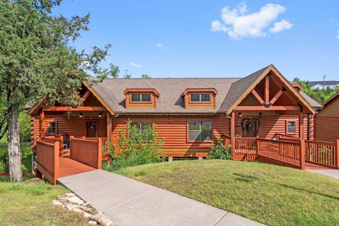 Cabin ∙ 2 Bedrooms ∙ 4 Guests - Branson, MO