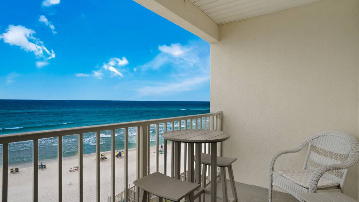 83 M² Apartment ∙ 2 Bedrooms ∙ 6 Guests - Seaside, FL