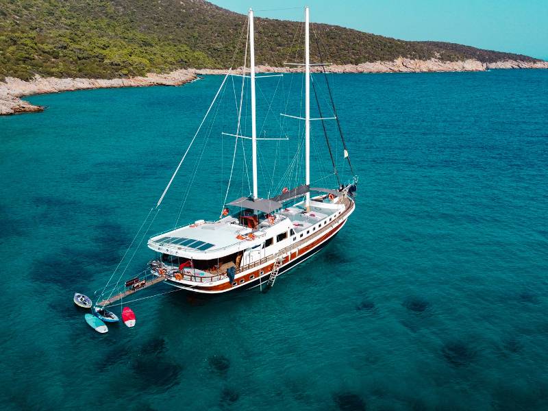 27 M² Houseboat ∙ 6 Bedrooms ∙ 12 Guests - Bodrum