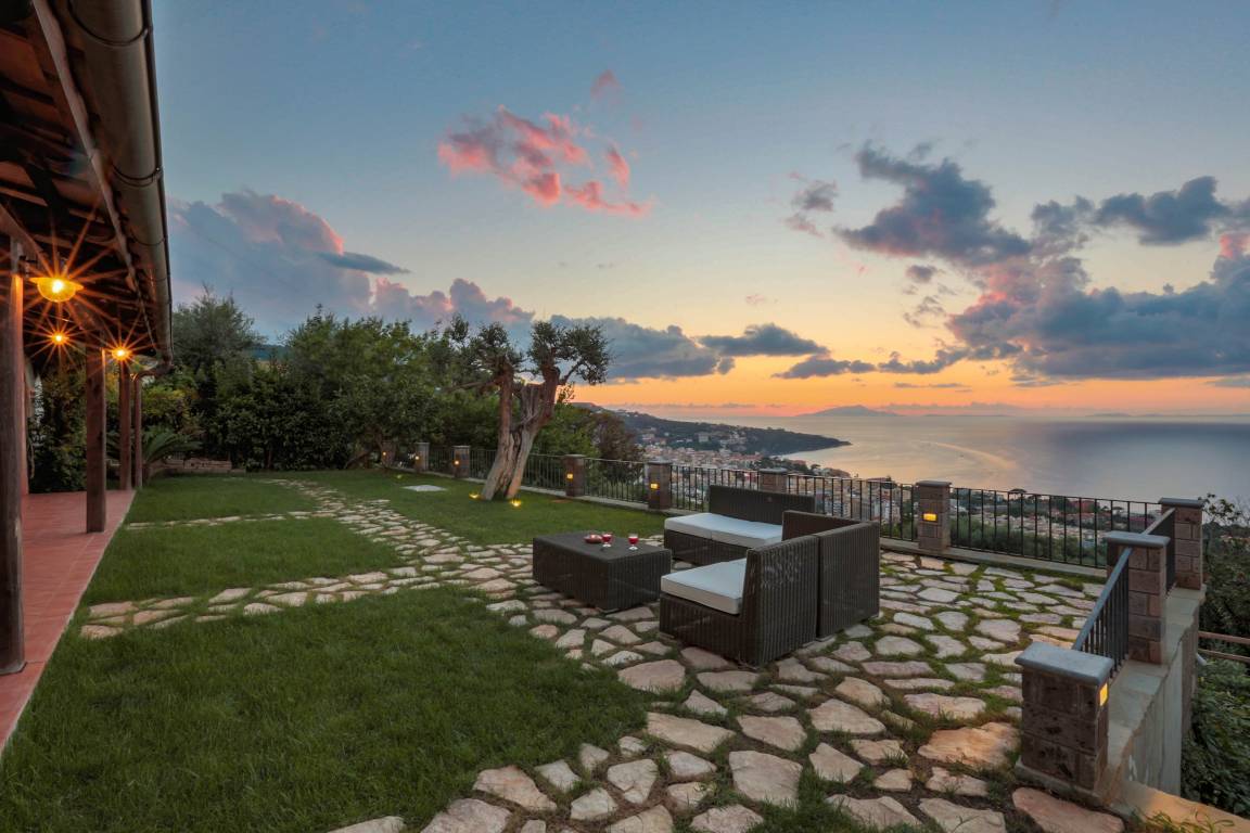 250 M² Vivenda ∙ 3 Quartos ∙ 6 Hóspedes - Sorrento