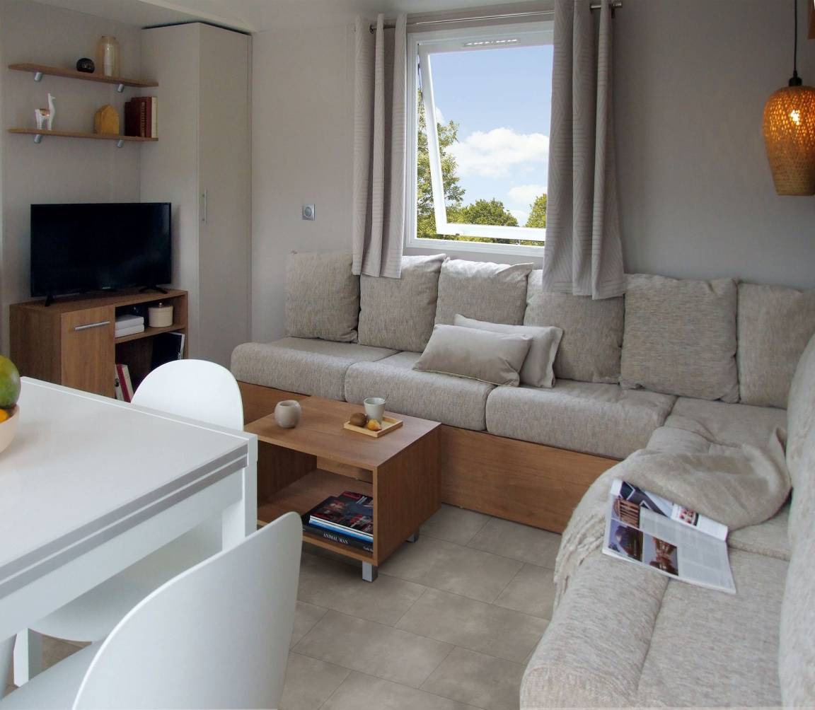 44 M² Caravan ∙ 3 Bedrooms ∙ 8 Guests - Gastes