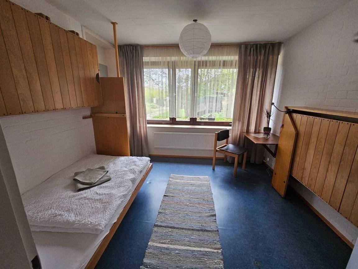 15 m² Gemeinschaftszimmer ∙ 1 Schlafzimmer ∙ 3 Gäste – Bild 1