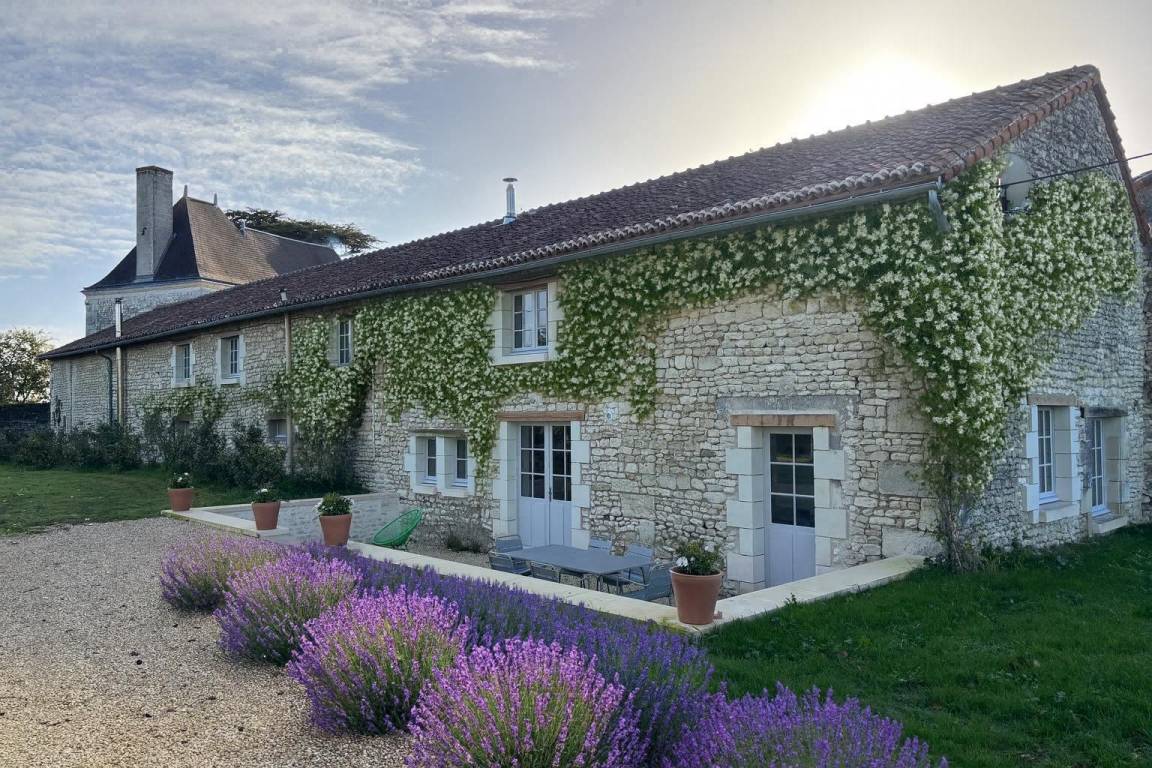 237 m&sup2; G&icirc;te 5 Schlafzimmer 12 G&auml;ste
