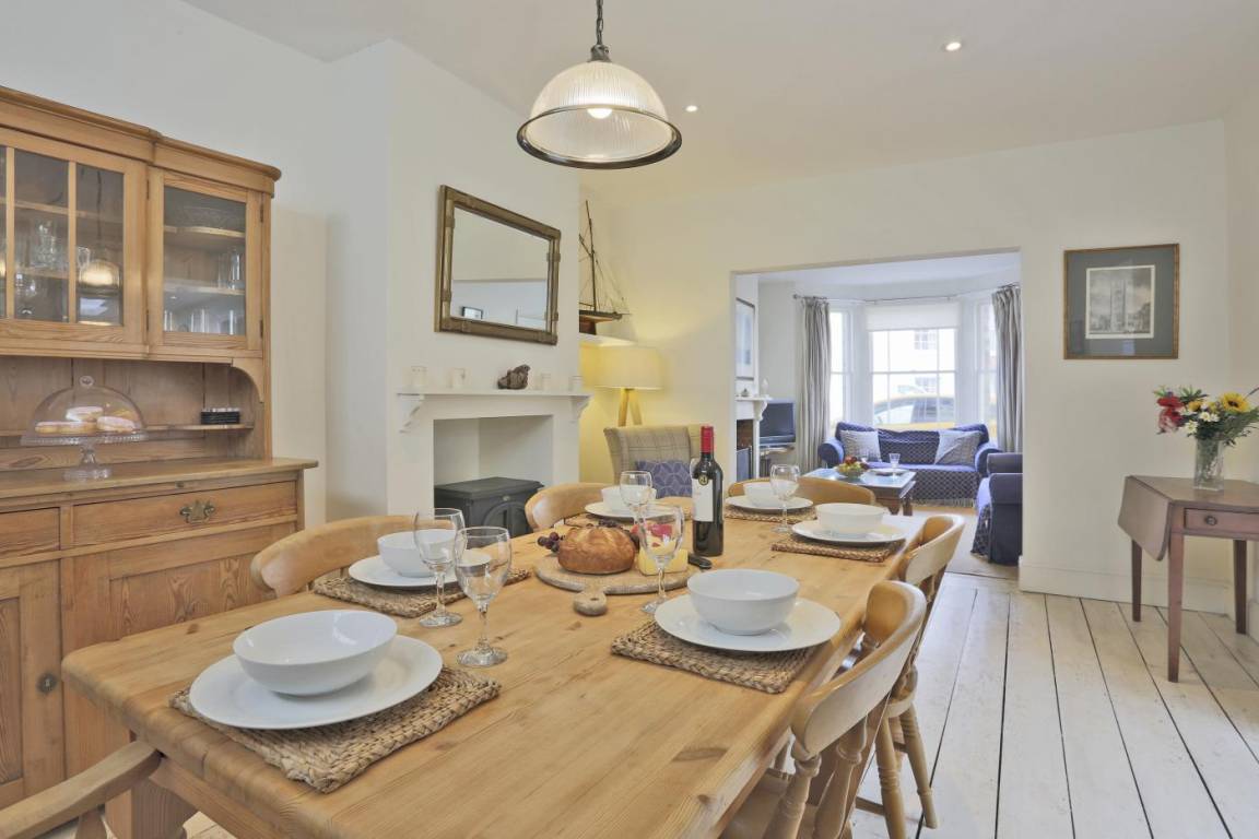 Apartment ∙ 3 Bedrooms ∙ 6 Guests - Southwold