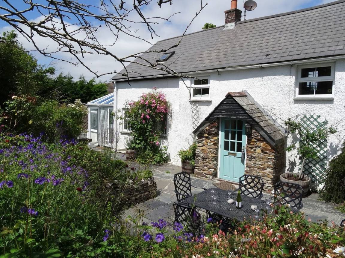 Cottage ∙ 3 Bedrooms ∙ 8 Guests - Padstow