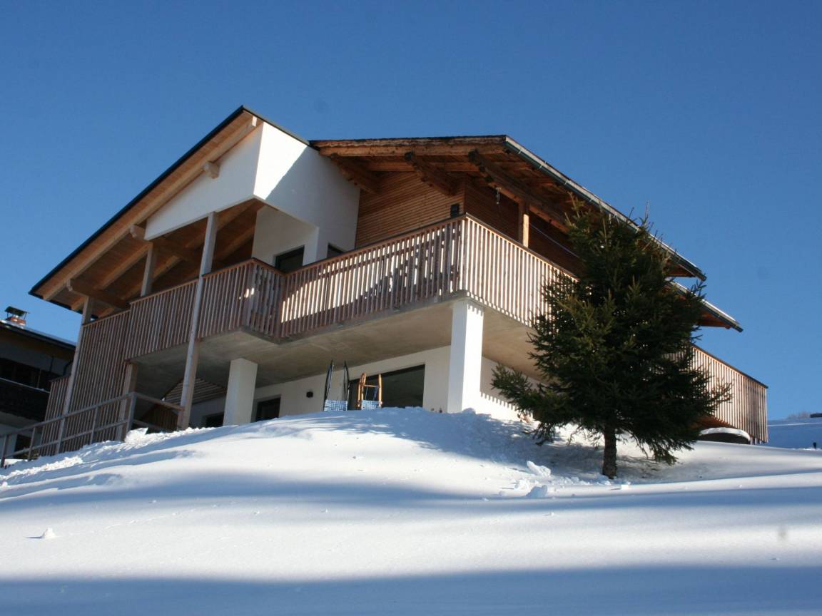 120 M² Ferienhaus ∙ 2 Schlafzimmer ∙ 4 Gäste - Obertraun