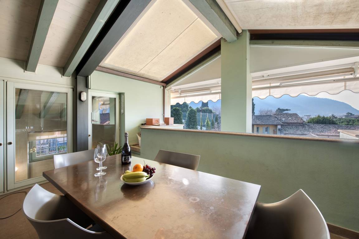 260 M² Apartamento ∙ 3 Habitaciones ∙ 6 Huéspedes - Iseo