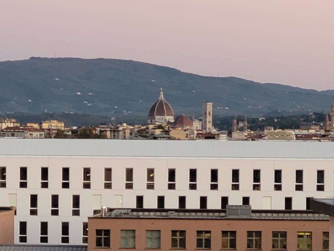 74 M² Ferienwohnung ∙ 1 Schlafzimmer ∙ 4 Gäste - Florenz