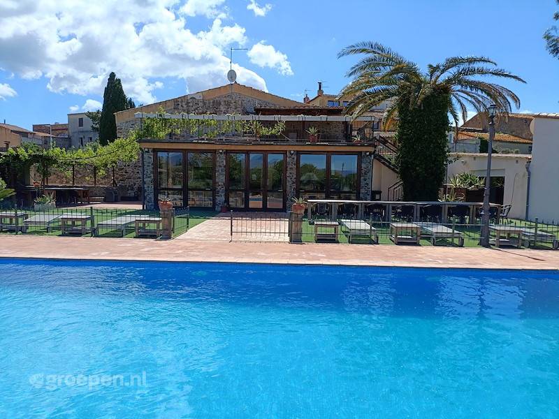 Maison De Vacances ∙ 10 Chambres ∙ 22 Personnes - Garriguella