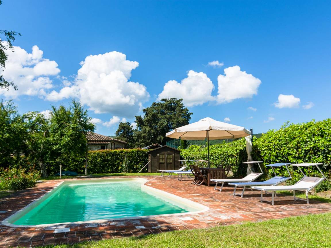 Casa a Greve In Chianti con giardino e piscina