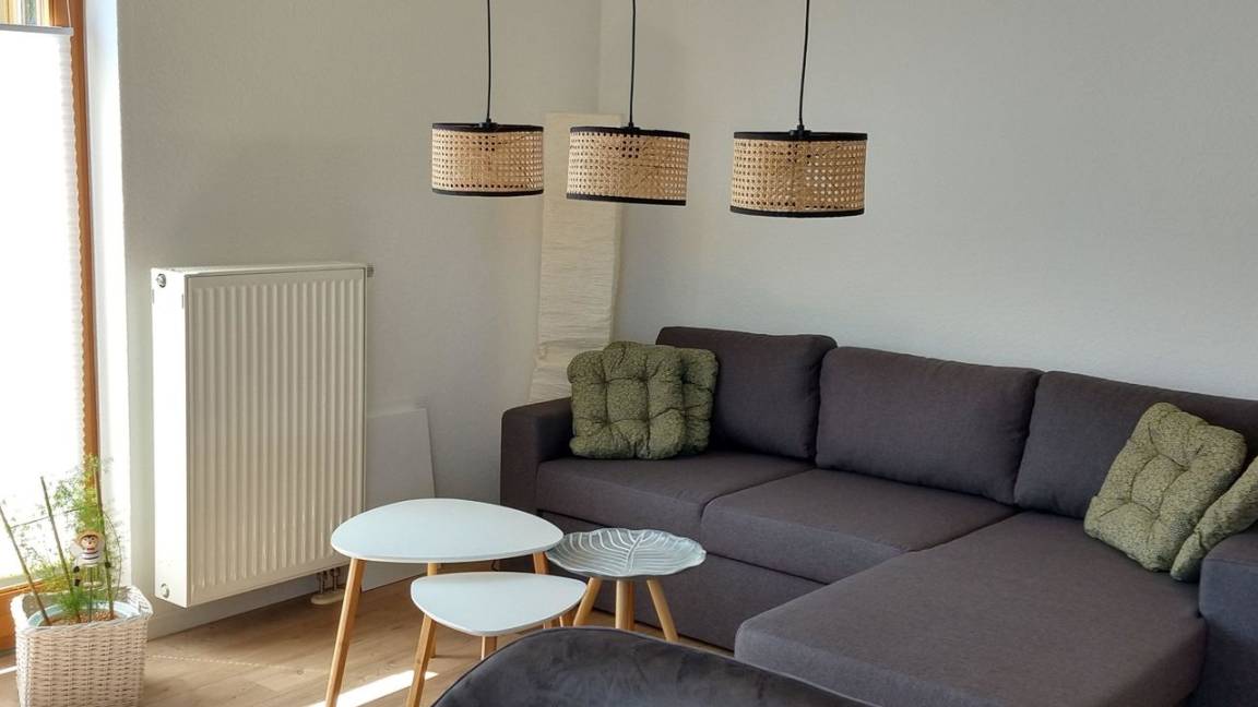 60 M² Ferienwohnung ∙ 1 Schlafzimmer ∙ 4 Gäste - Butzbach