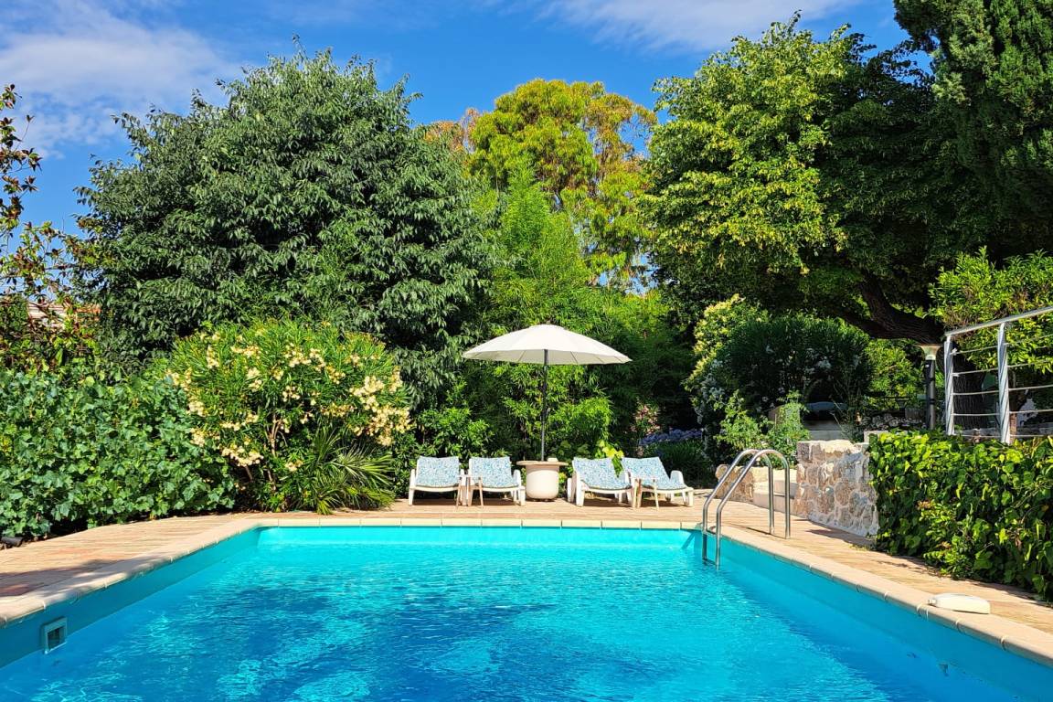 30 M² Bed And Breakfast ∙ 1 Bedroom ∙ 2 Guests - Grasse