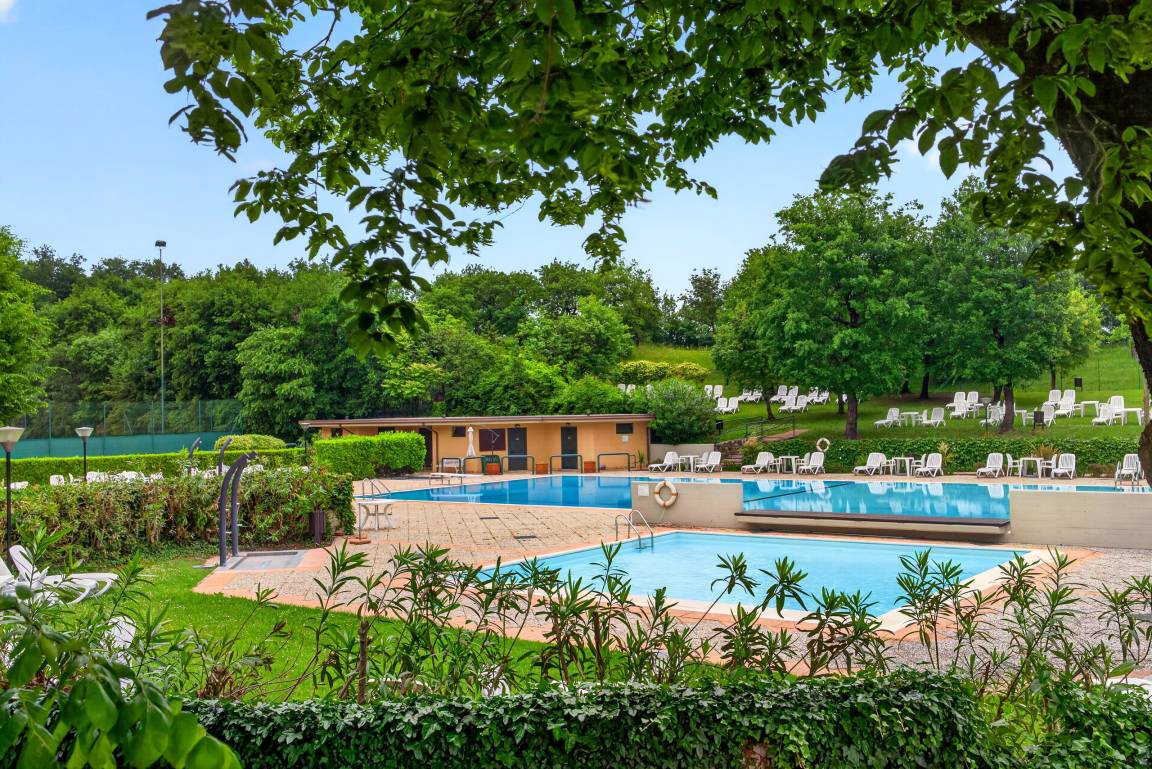 65 M² Appartamento Vacanza ∙ 2 Camere Da Letto ∙ 6 Ospiti - Padenghe Sul Garda