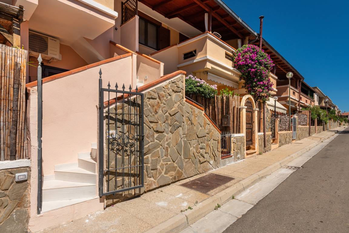 55 M² Ferienwohnung ∙ 2 Schlafzimmer ∙ 5 Gäste - Villasimius
