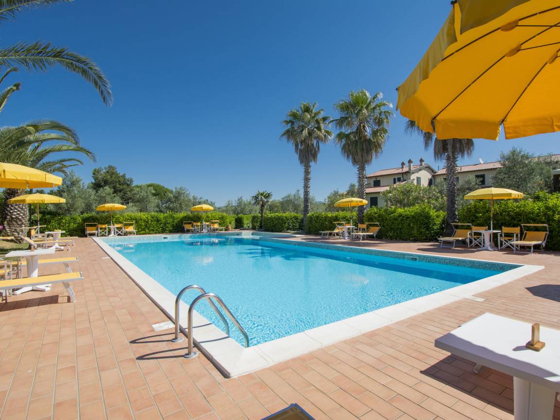 56 M² Apartment ∙ 2 Bedrooms ∙ 6 Guests - Cecina