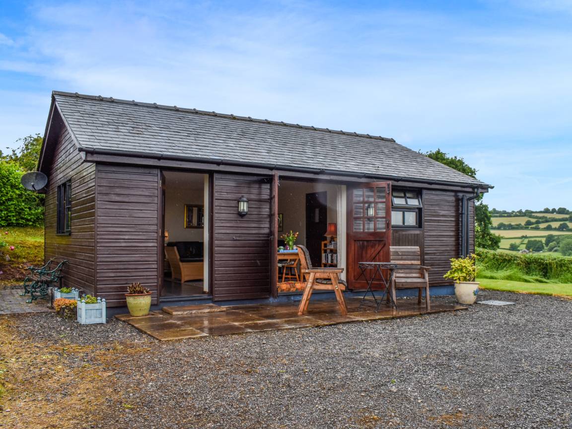Apartment ∙ 1 Bedroom ∙ 2 Guests - Usk