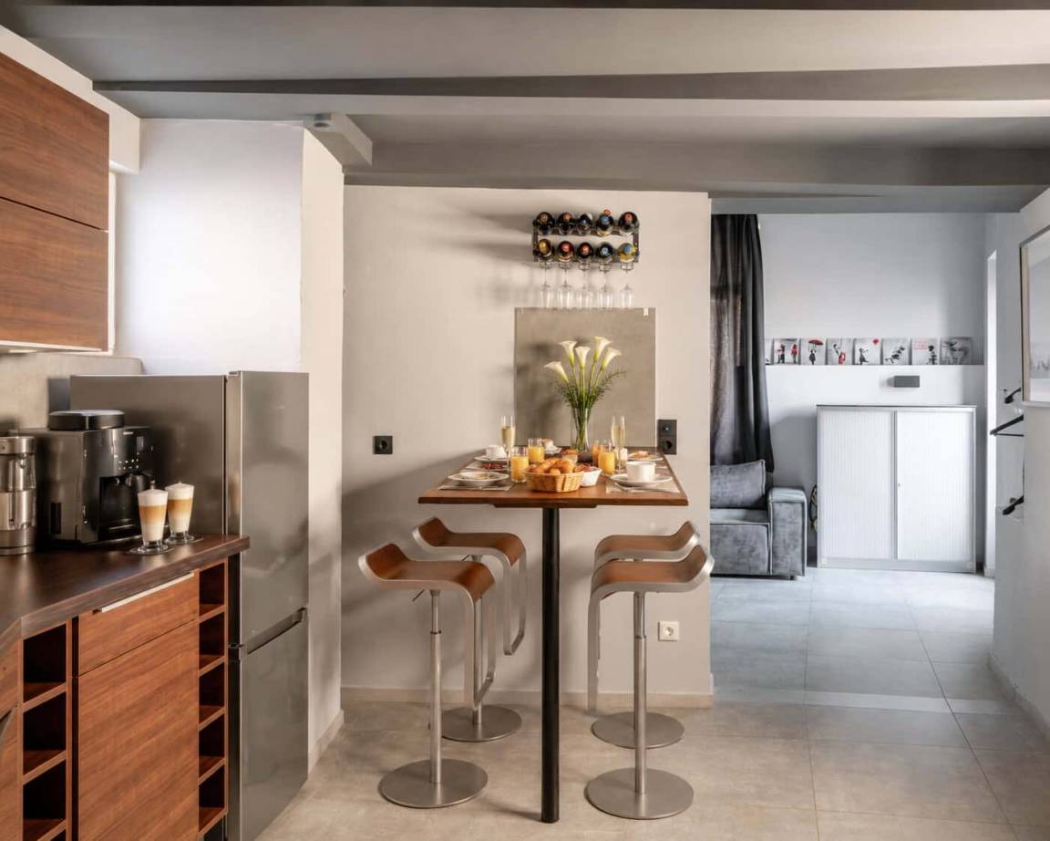 90 M² Ferienwohnung ∙ 1 Schlafzimmer ∙ 4 Gäste - Bretten