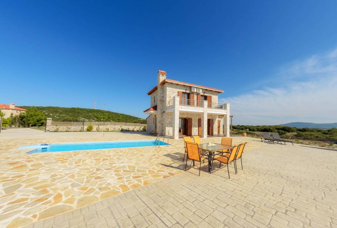 108 M² Villa ∙ 3 Slaapkamers ∙ 6 Gasten - Zakynthos