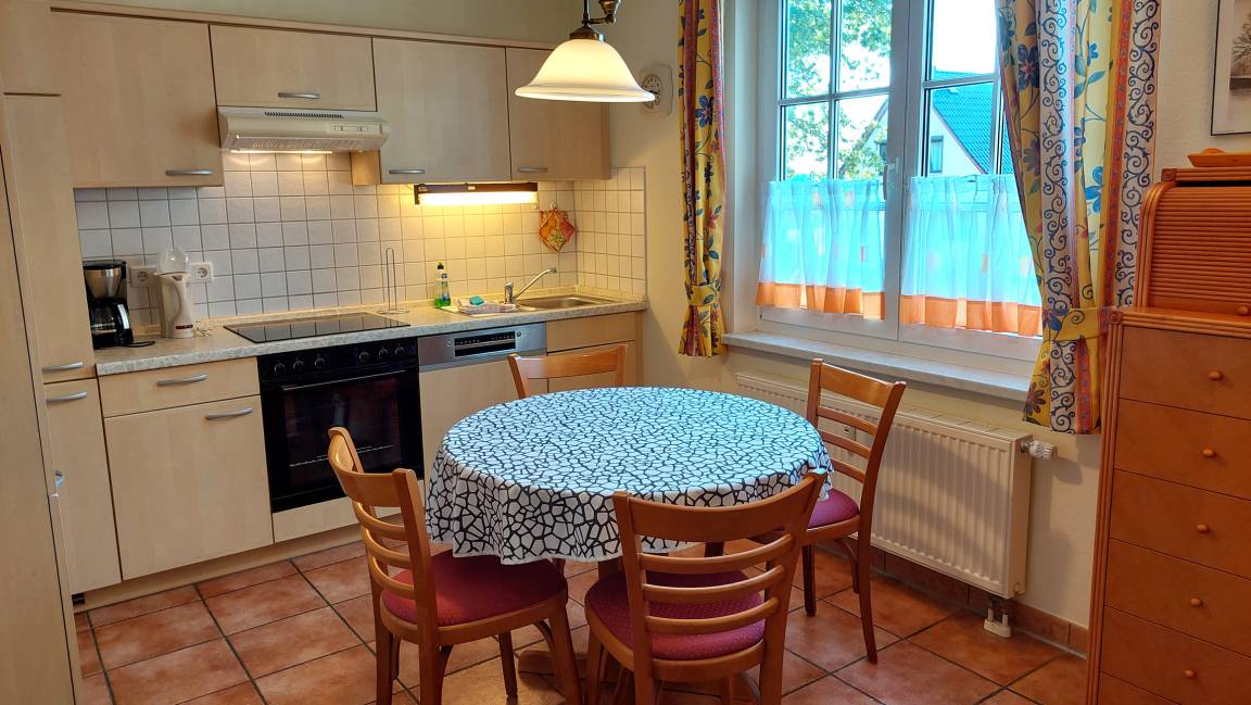 48 m² Ferienwohnung ∙ 1 Schlafzimmer ∙ 4 Gäste – Bild 5