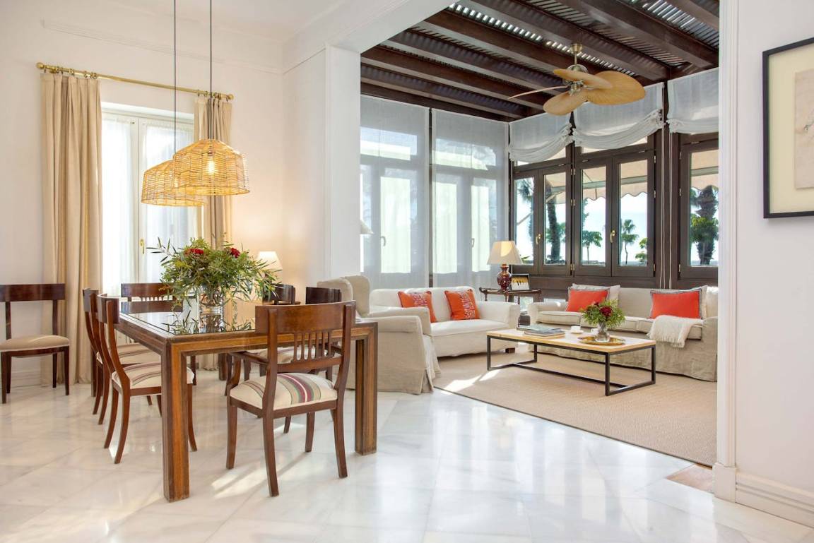 130 M² Apartment ∙ 2 Bedrooms ∙ 4 Guests - Malaga, Espagne