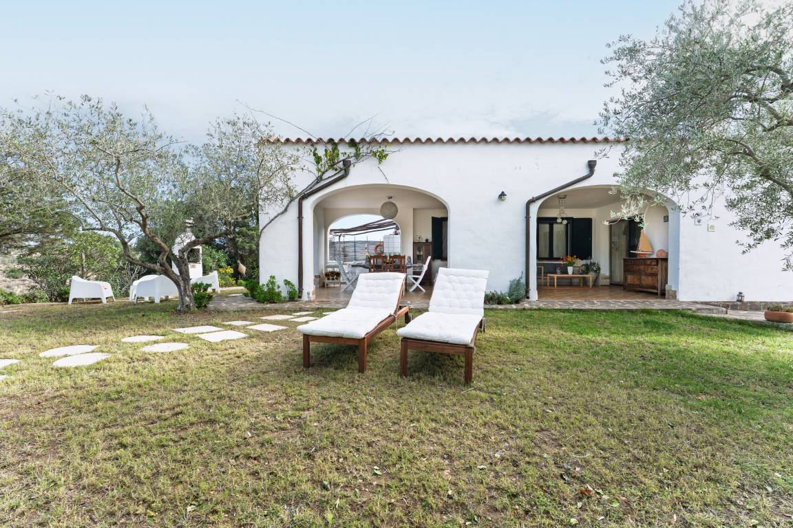 100 M² Villa ∙ 2 Schlafzimmer ∙ 4 Gäste - Orosei