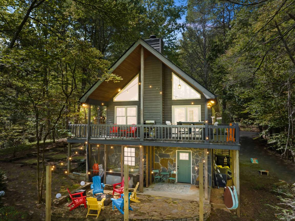 Apartment ∙ 4 Bedrooms ∙ 14 Guests - Blue Ridge, GA