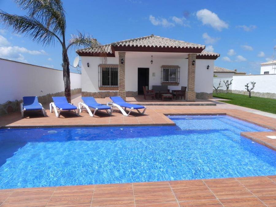 85 M² Ferienhaus ∙ 2 Schlafzimmer ∙ 4 Gäste - Chiclana de la Frontera
