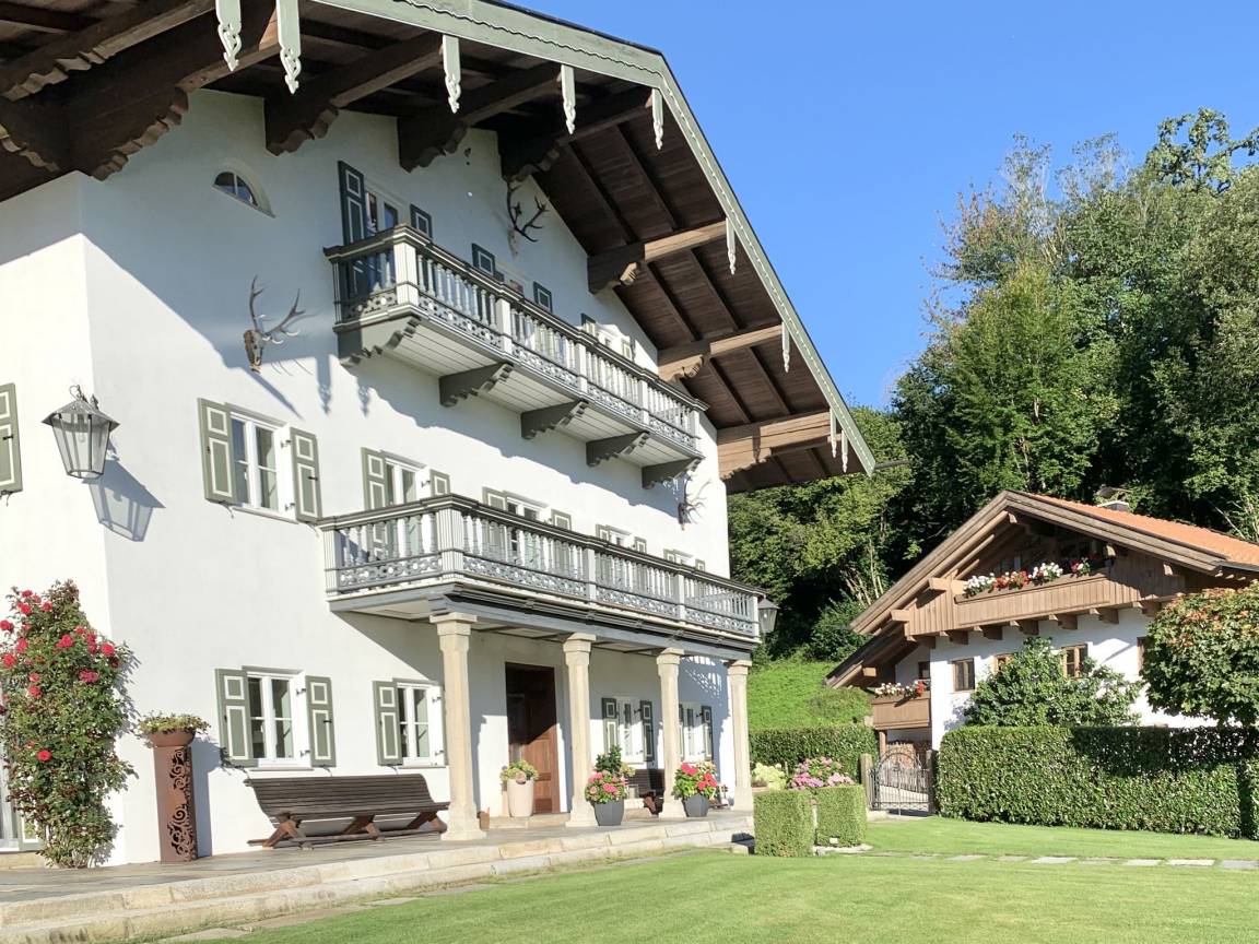 172 M² Ferienwohnung ∙ 3 Schlafzimmer ∙ 6 Gäste - Grassau