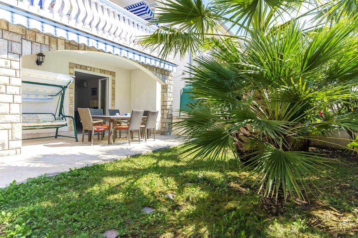 80 M² Apartment ∙ 2 Bedrooms ∙ 6 Guests - Vodice