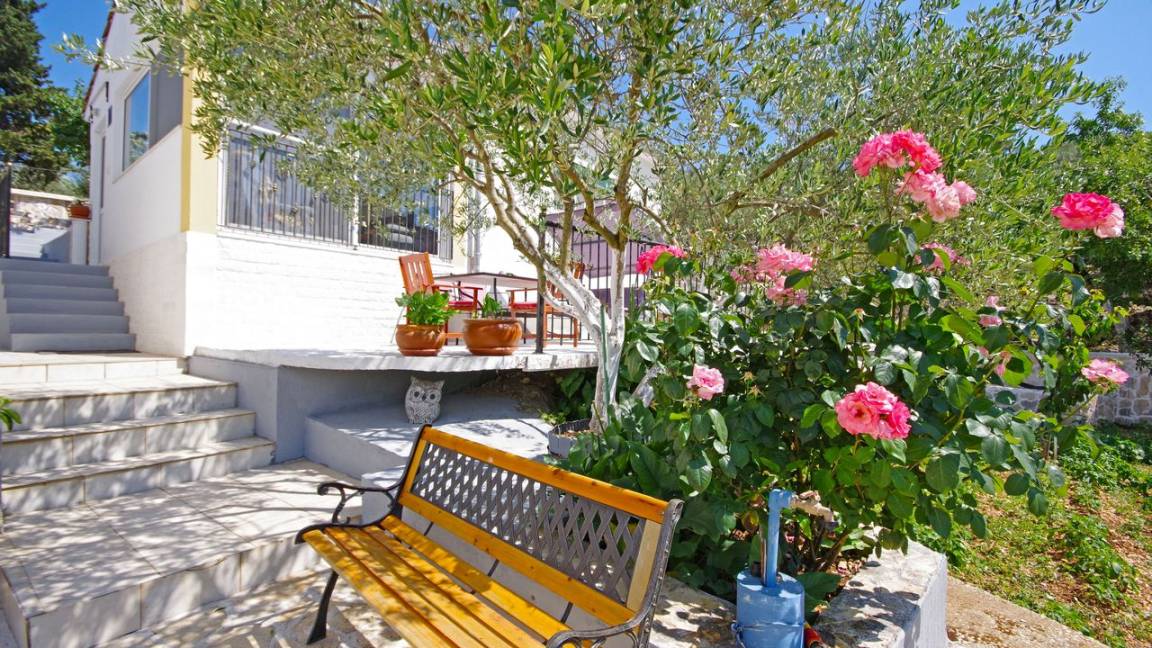 44 M² House ∙ 1 Bedroom ∙ 4 Guests - Trogir