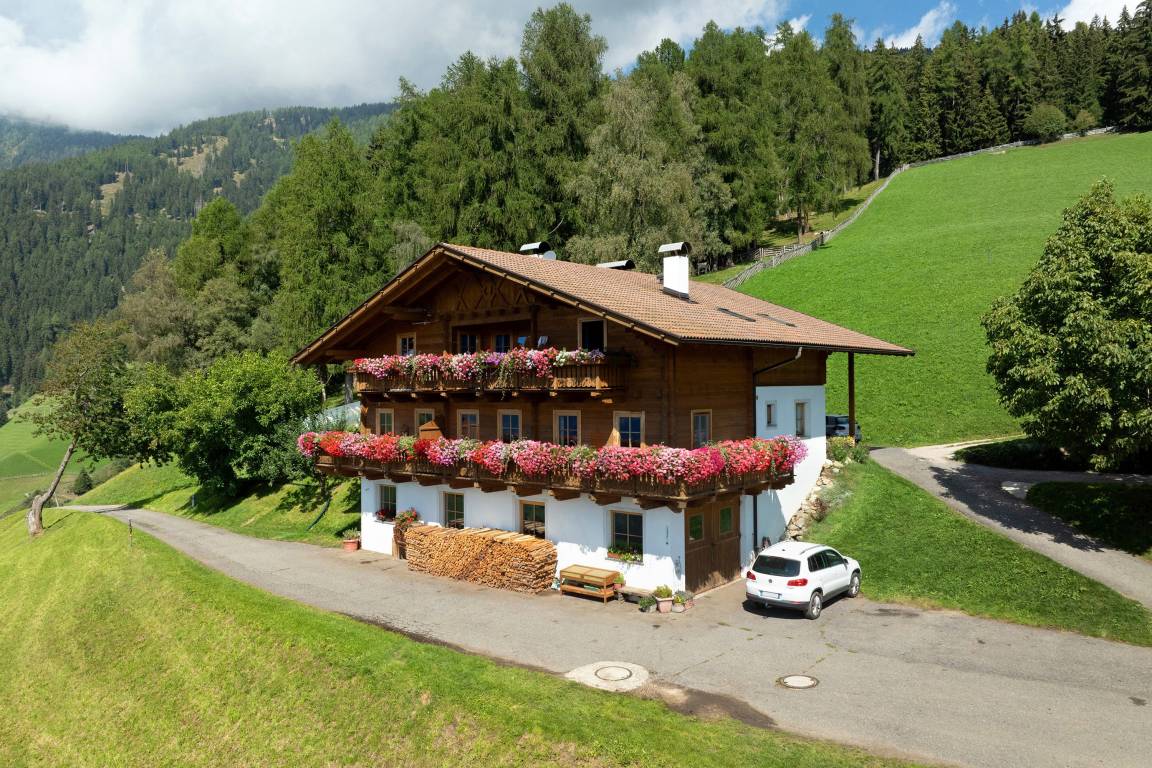 64 M² Agriturismo ∙ 2 Camere Da Letto ∙ 4 Ospiti - Merano
