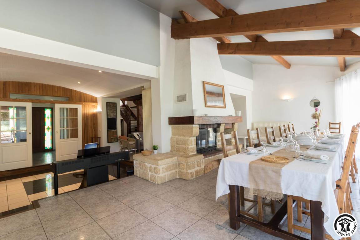 215 M² Gîte ∙ 4 Schlafzimmer ∙ 10 Gäste - Haute-Garonne