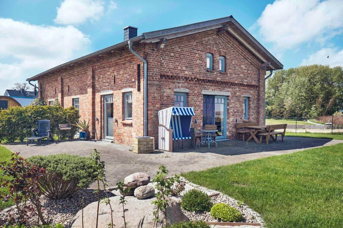 120 M² Ferienhaus ∙ 2 Schlafzimmer ∙ 6 Gäste - Greifswald