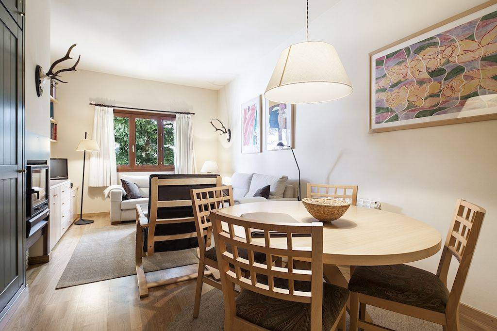 68 M² Apartamento ∙ 2 Habitaciones ∙ 5 Huéspedes - Baqueira