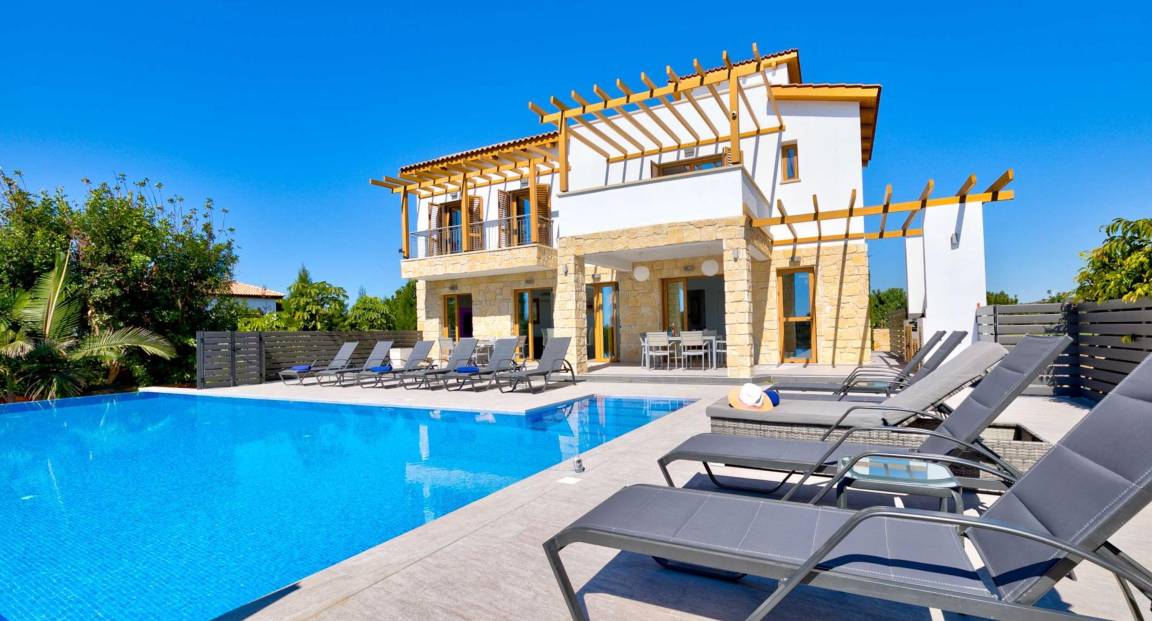348 M² Appartement ∙ 5 Chambres ∙ 10 Personnes - Chypre